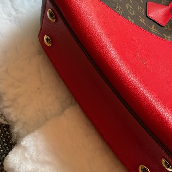 Louis Vuitton Kimono Handbag - Picture 6 of 9